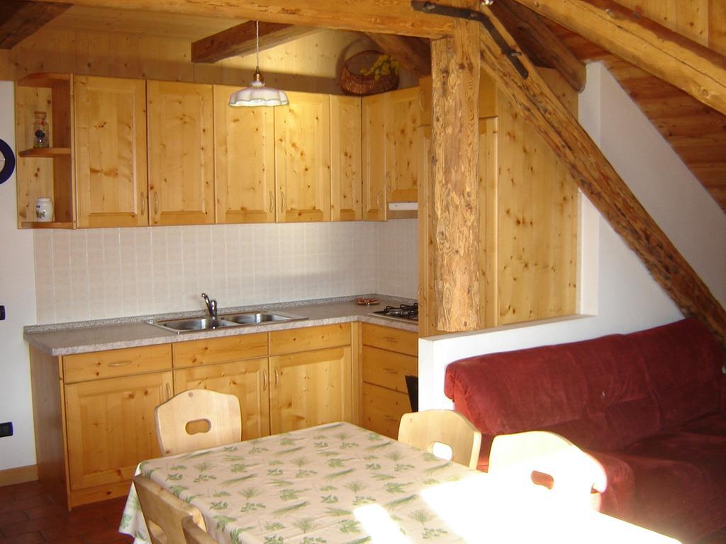 Residenza Domino Aparthotel Selva di Cadore Rum bild