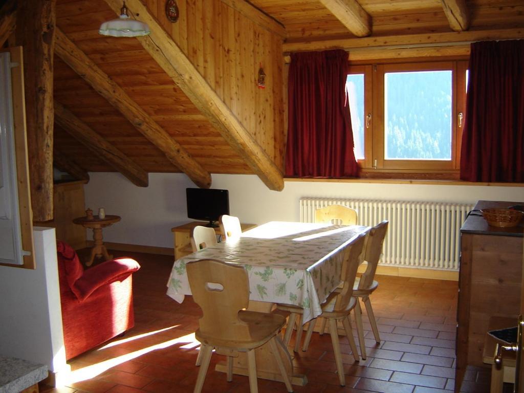 Residenza Domino Aparthotel Selva di Cadore Rum bild