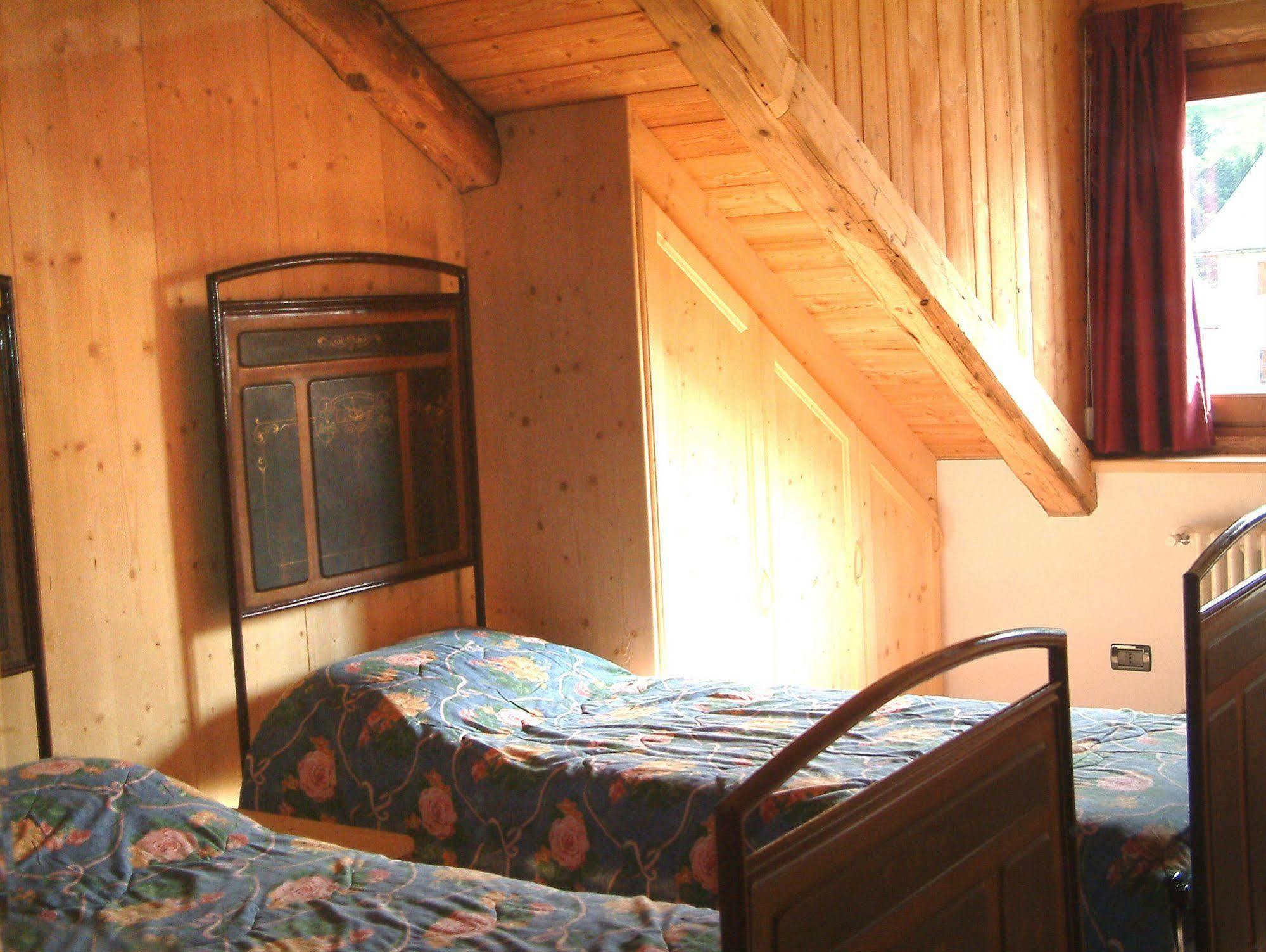 Residenza Domino Aparthotel Selva di Cadore Exteriör bild