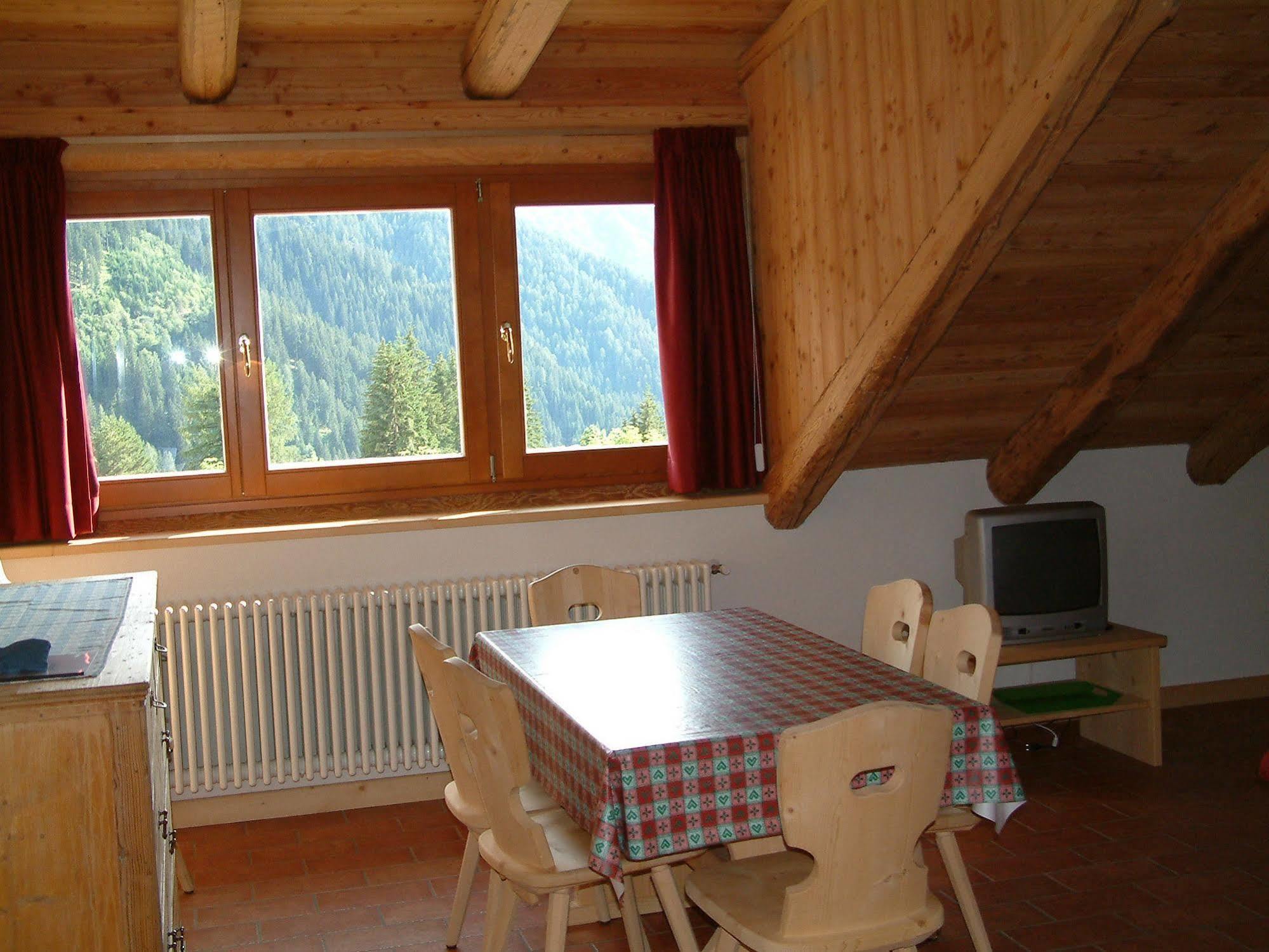 Residenza Domino Aparthotel Selva di Cadore Exteriör bild